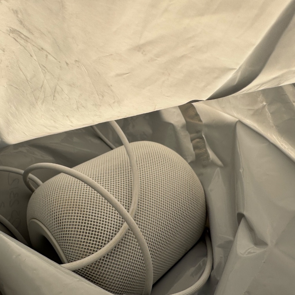 Apple HomePod - Picture 2 of 3